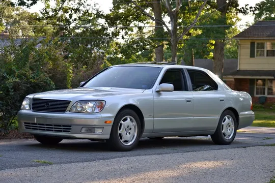 2000 Lexus LS 400 Platinum