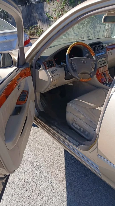 2000 Lexus LS 3rd Gen - Image 3 of 5