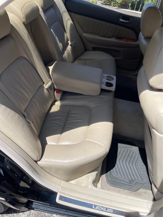 2000 Lexus LS 2nd Gen - Image 8 of 20