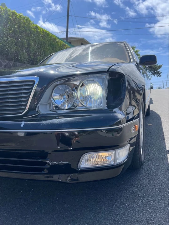 2000 Lexus LS 2nd Gen - Image 19 of 20