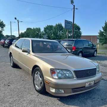 2000 Lexus LS 400 Sedan