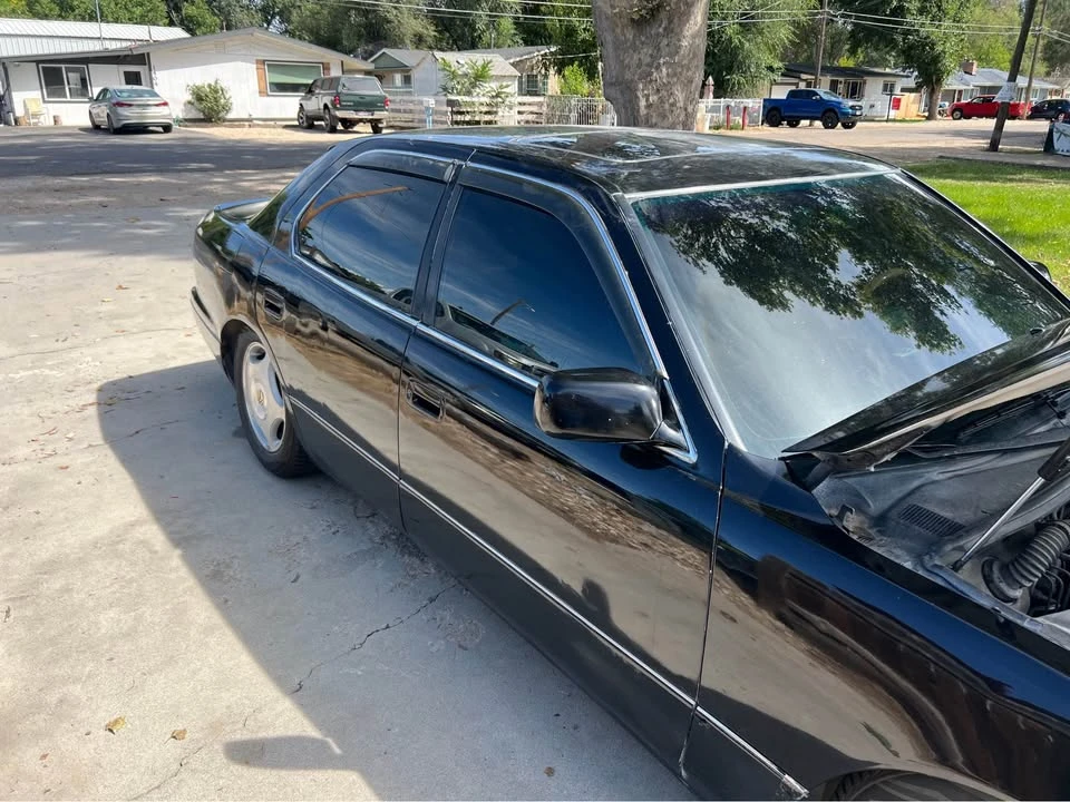 2000 Lexus LS 2nd Gen - Image 20 of 20