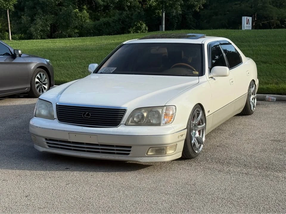 2000 Lexus LS 2nd Gen - Image 7 of 17