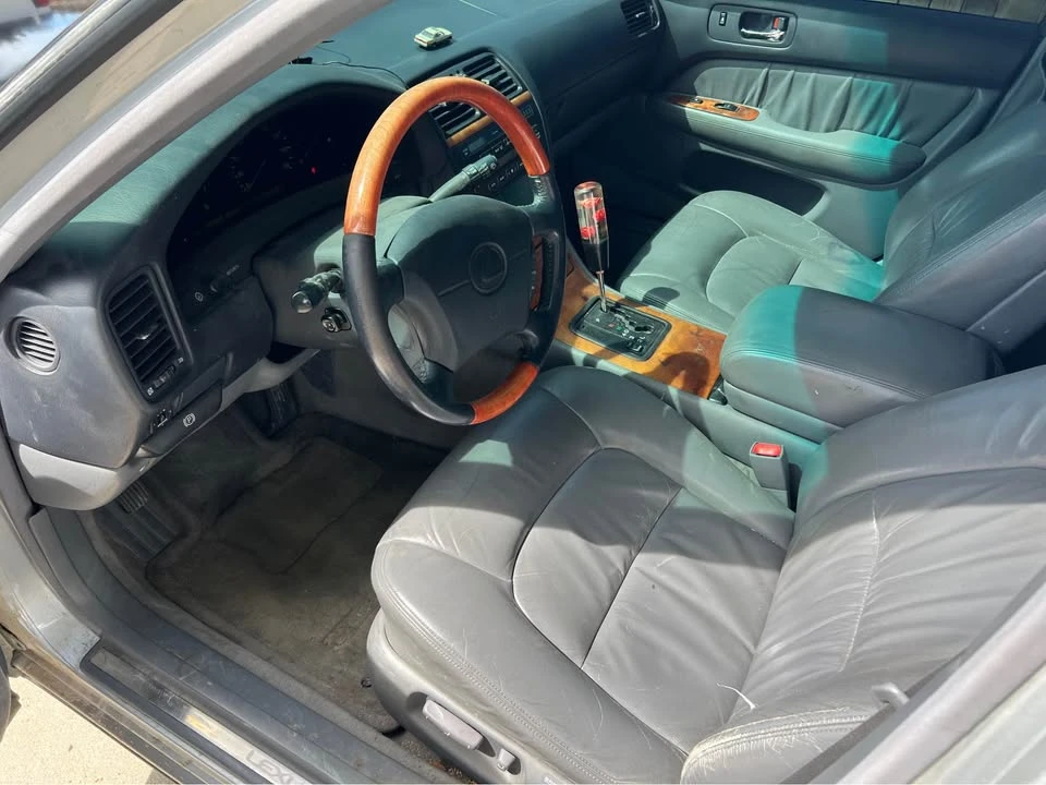 2000 Lexus LS 2nd Gen - Image 5 of 20