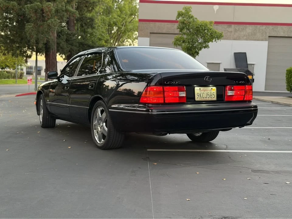 2000 Lexus LS 2nd Gen - Image 4 of 12
