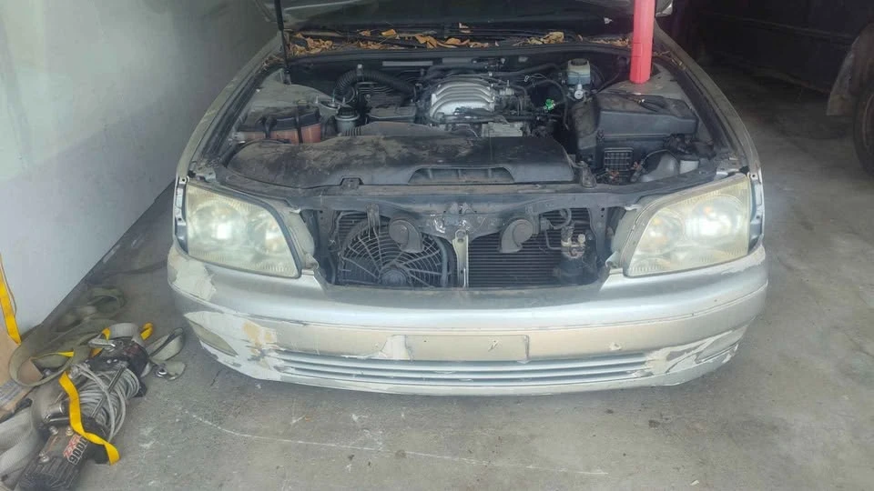 2000 Lexus LS 2nd Gen - Image 4 of 14