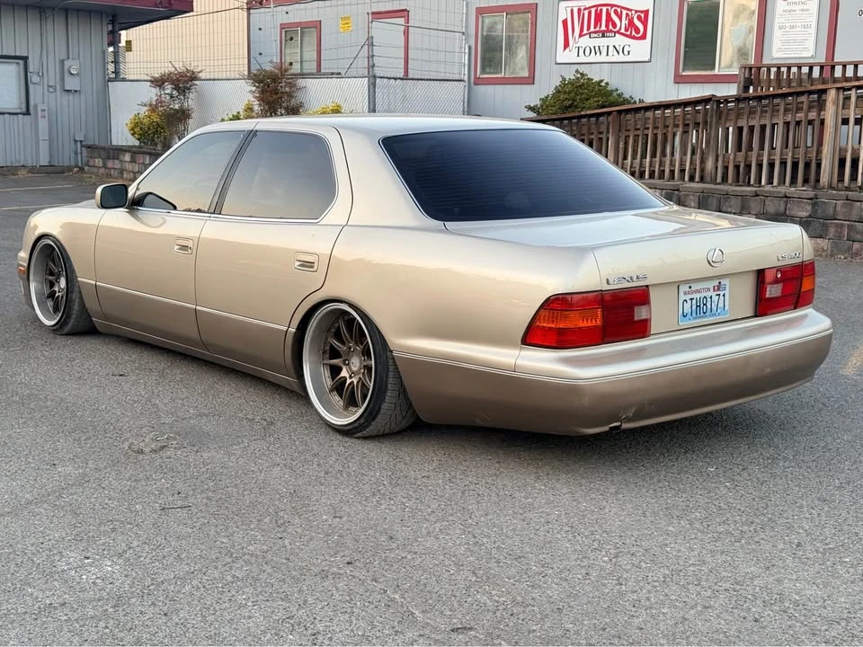 2000 Lexus LS 2nd Gen - Image 2 of 10