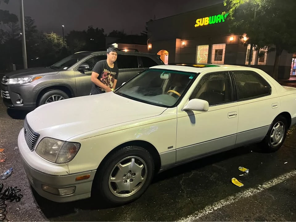 2000 Lexus LS 2nd Gen - Image 7 of 8