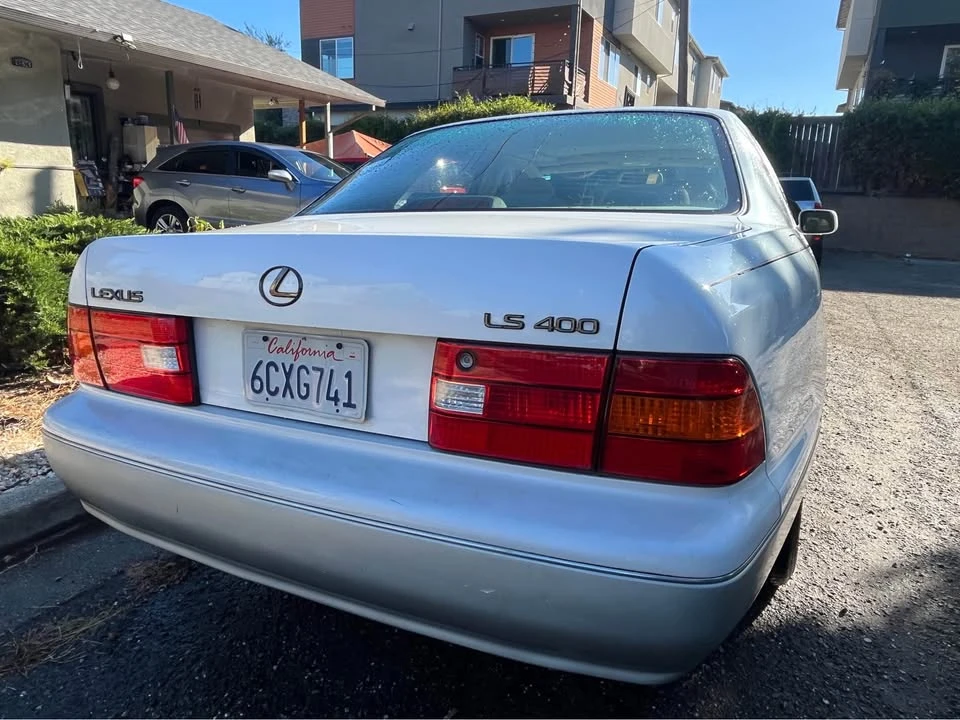 2000 Lexus LS 2nd Gen - Image 3 of 8