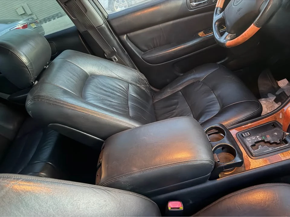 2000 Lexus LS 2nd Gen - Image 4 of 13