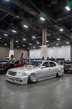 2000 Lexus LS 400 Sedan 4D