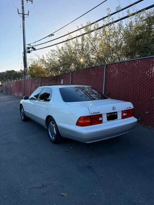 2000 Lexus LS 2nd Gen - Image 6 of 18