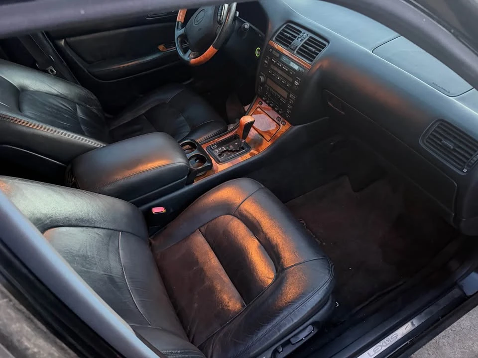 2000 Lexus LS 2nd Gen - Image 7 of 13