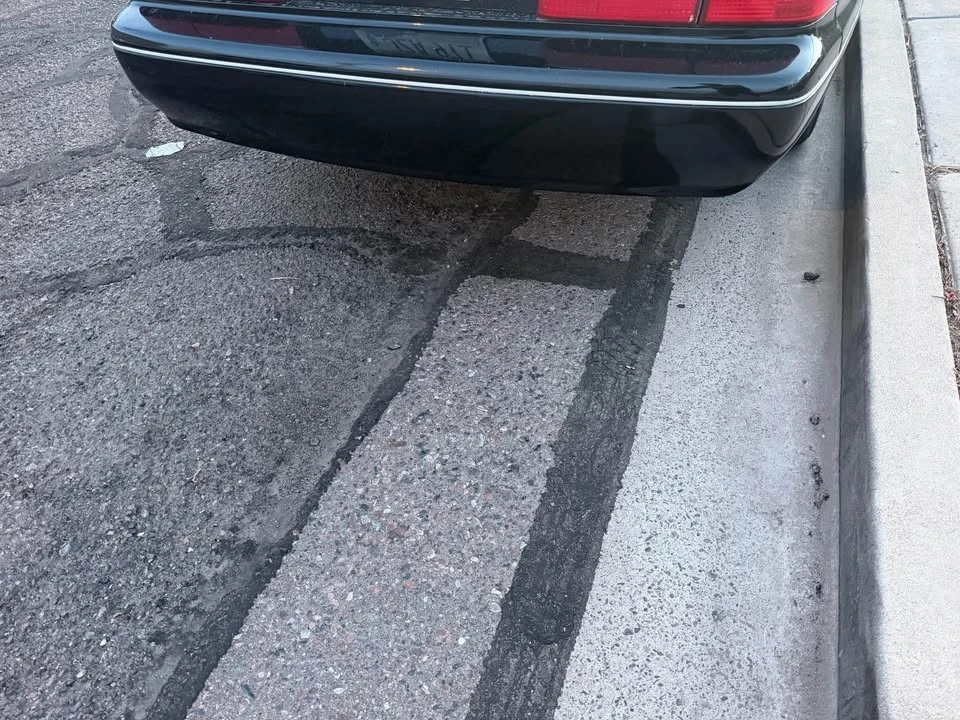 2000 Lexus LS 2nd Gen - Image 9 of 13