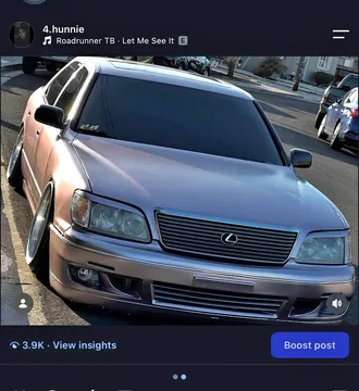 2000 Lexus LS 400 Sedan 4D