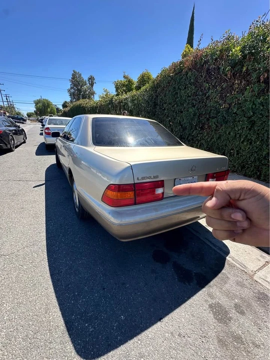 2000 Lexus LS 2nd Gen - Image 6 of 6