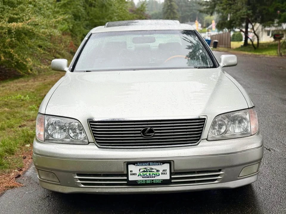 2000 Lexus LS 2nd Gen - Image 8 of 16