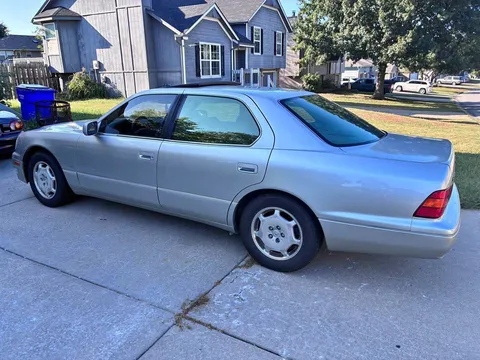2000 Lexus LS 400 Platinum Edition