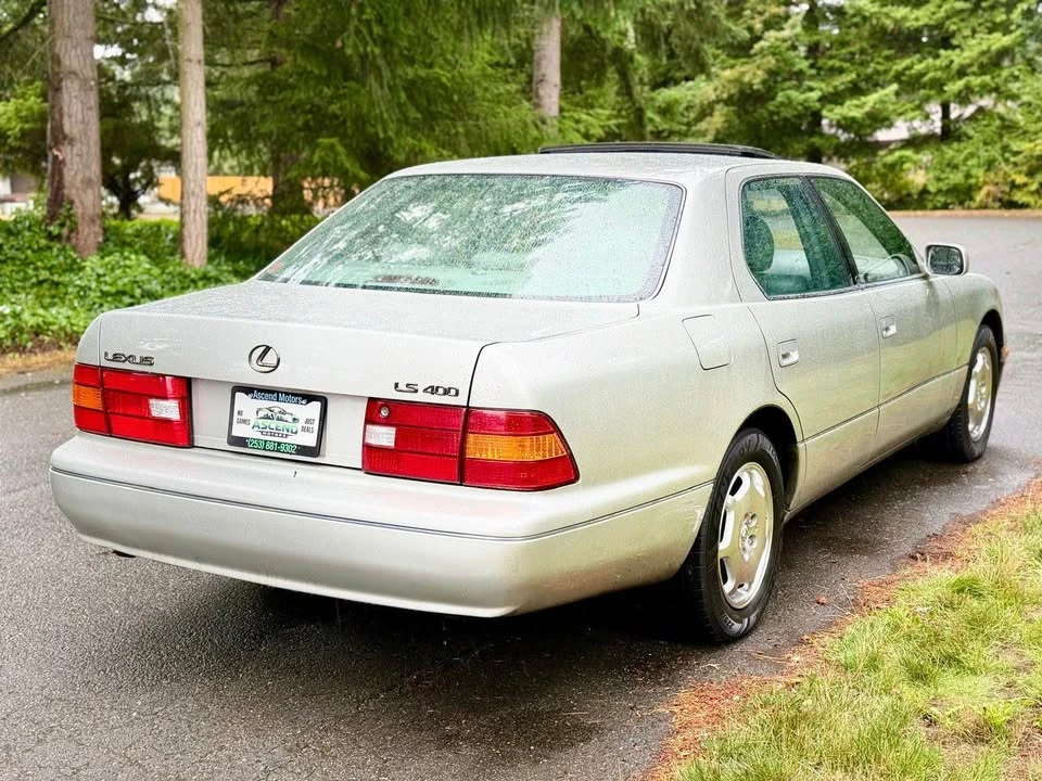 2000 Lexus LS 2nd Gen - Image 5 of 16