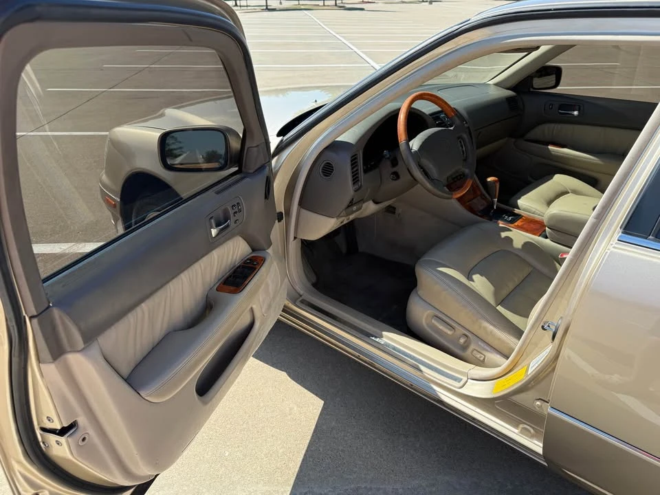 2000 Lexus LS 2nd Gen - Image 4 of 20