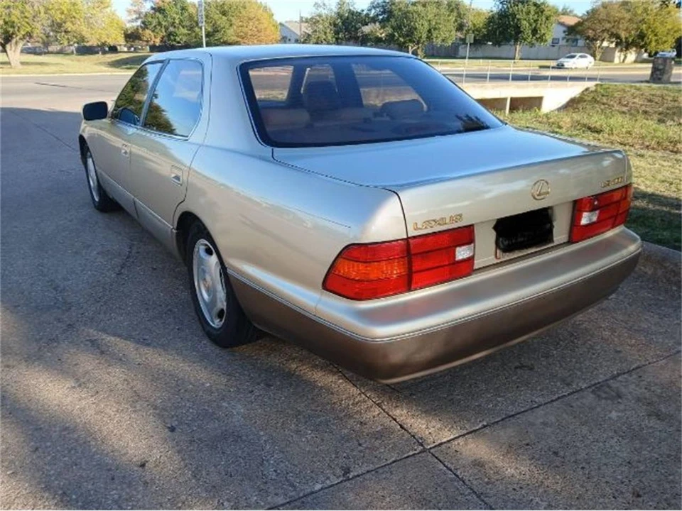 2000 Lexus LS 2nd Gen - Image 3 of 11
