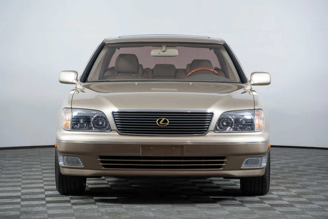 2000 Lexus LS 2nd Gen - Image 5 of 31