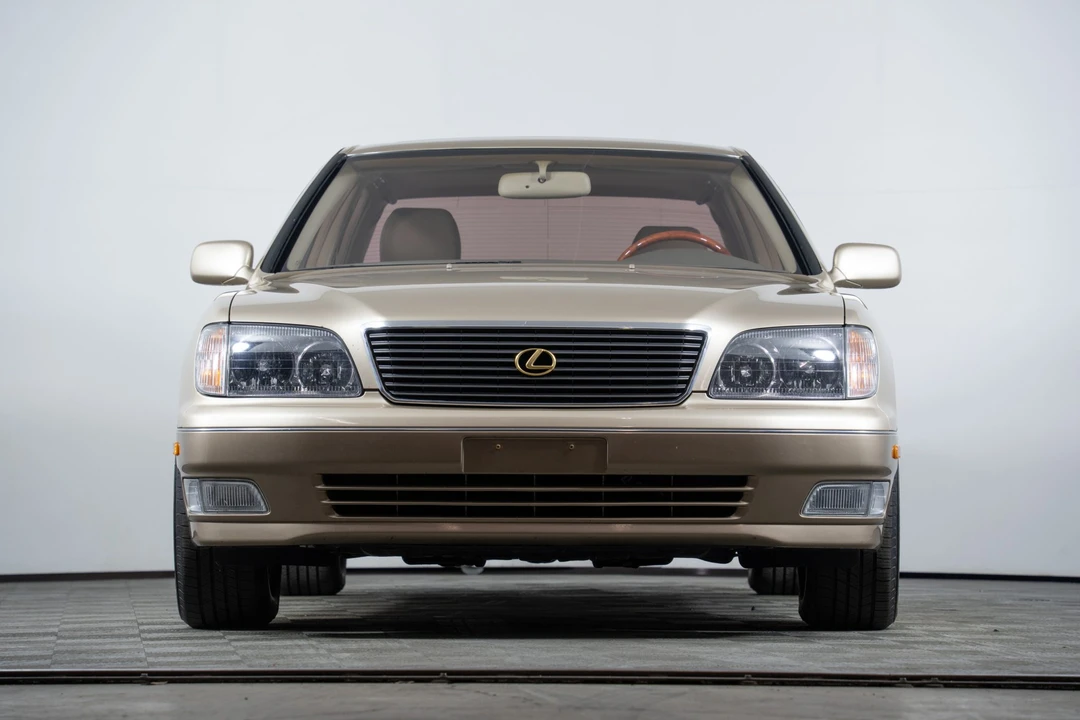 2000 Lexus LS 2nd Gen - Image 6 of 31