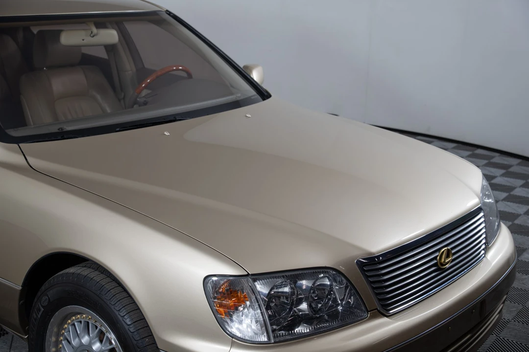 2000 Lexus LS 2nd Gen - Image 30 of 31