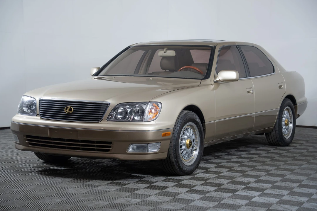 2000 Lexus LS 2nd Gen - Image 8 of 31