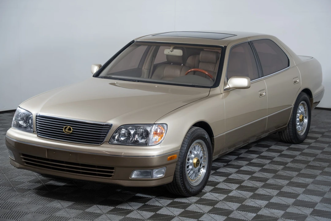 2000 Lexus LS 2nd Gen - Image 9 of 31