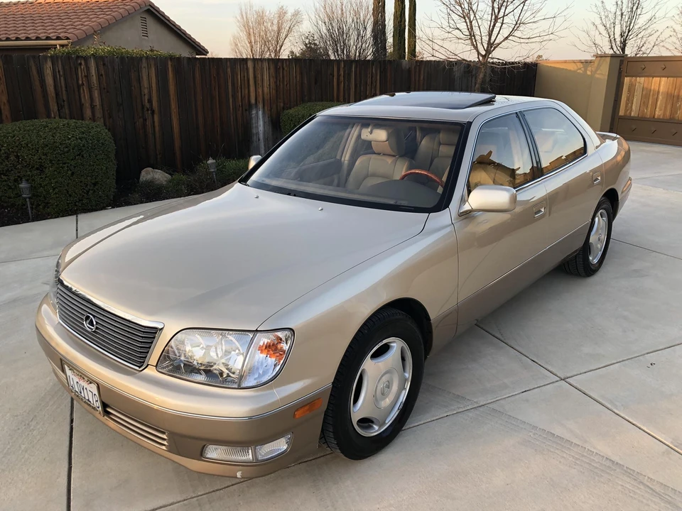 2000 Lexus LS 2nd Gen - Image 15 of 31