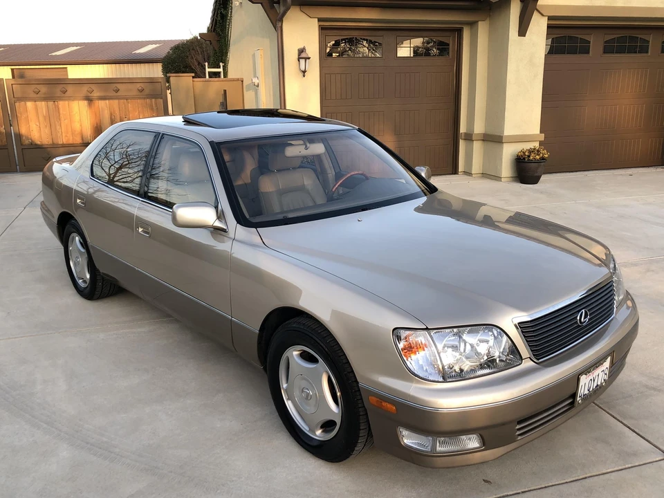 2000 Lexus LS 2nd Gen - Image 12 of 31
