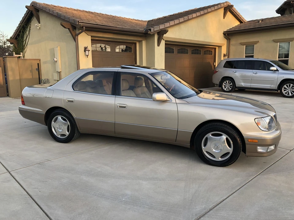 2000 Lexus LS 2nd Gen - Image 8 of 31