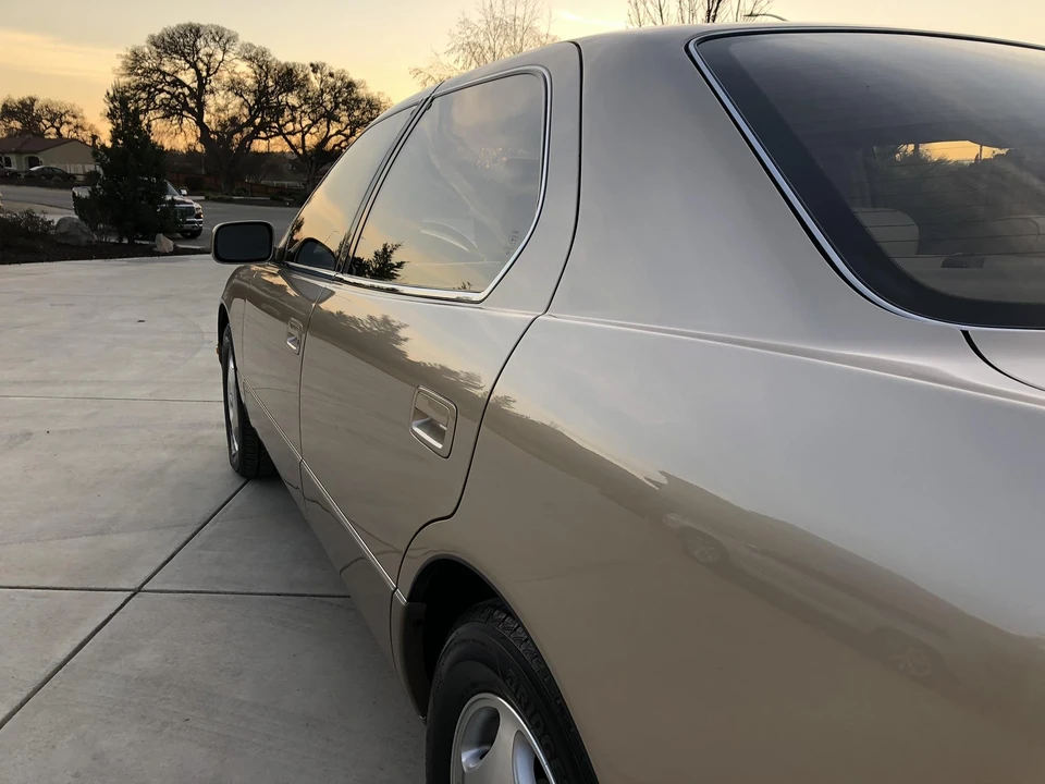 2000 Lexus LS 2nd Gen - Image 31 of 31