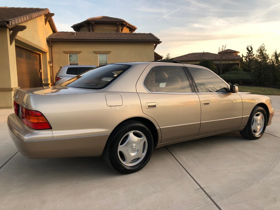 2000 Lexus LS 2nd Gen - Image 7 of 31