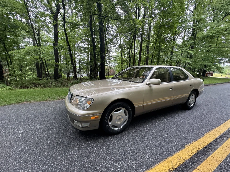 2000 Lexus - Image 3 of 31