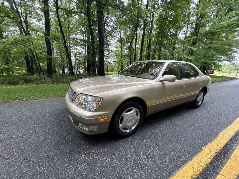 2000 Lexus - Image 4 of 31