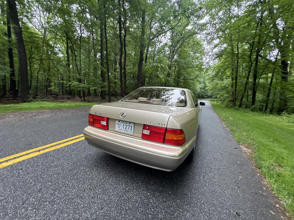 2000 Lexus - Image 28 of 31