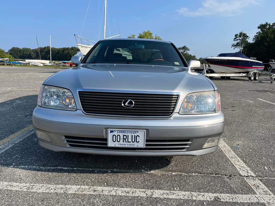 2000 Lexus LS 2nd Gen - Image 6 of 31
