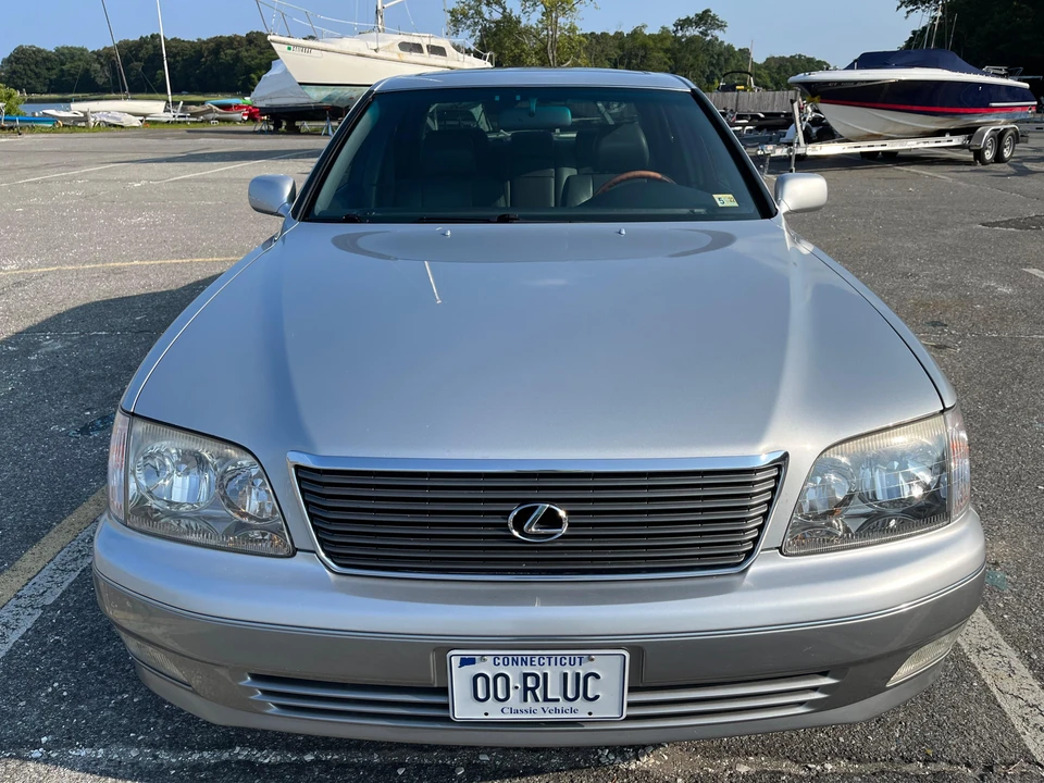 2000 Lexus LS 2nd Gen - Image 7 of 31