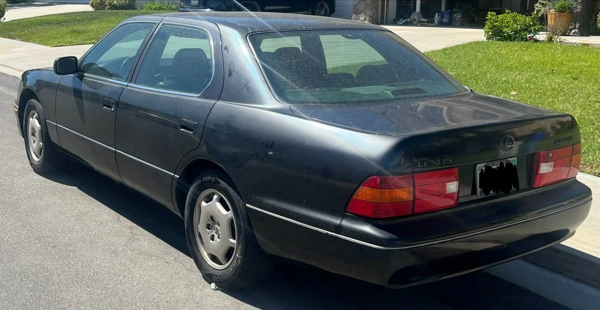 2000 Lexus LS 2nd Gen - Image 2 of 6