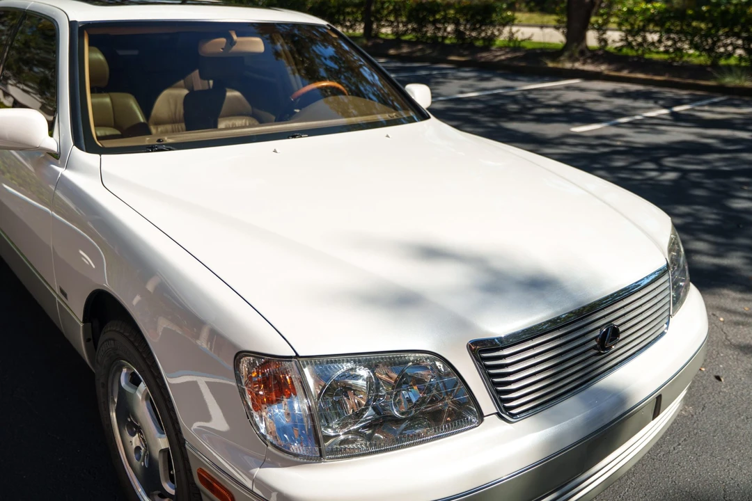 2000 Lexus LS 2nd Gen - Image 17 of 31