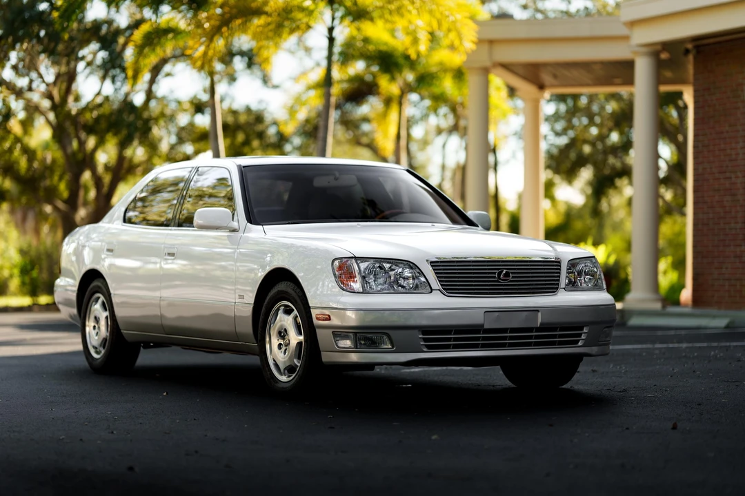 2000 Lexus LS 2nd Gen - Image 7 of 31