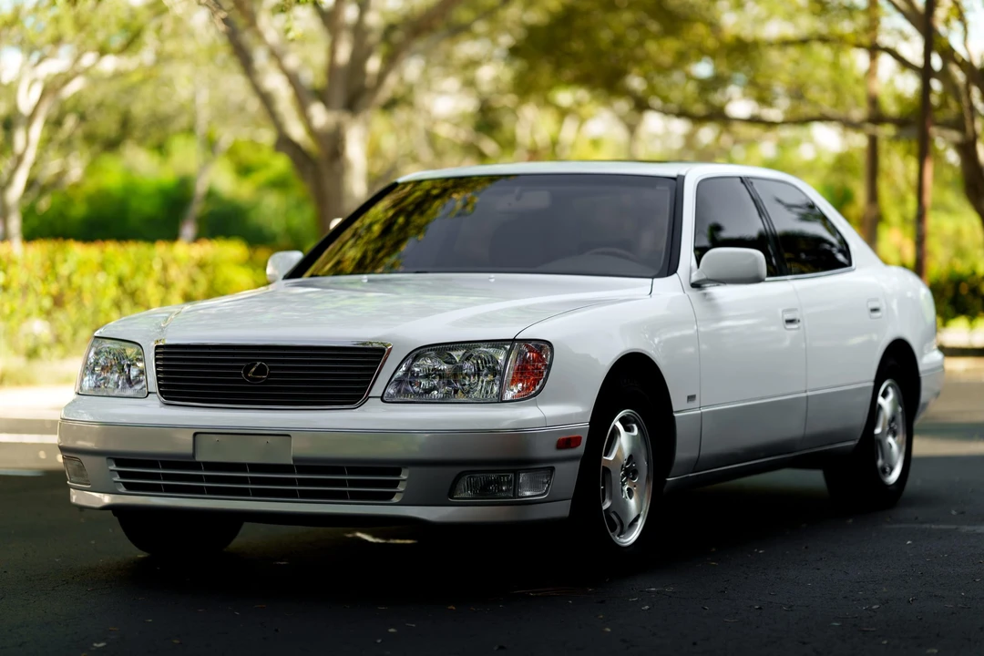 2000 Lexus LS 2nd Gen - Image 3 of 31