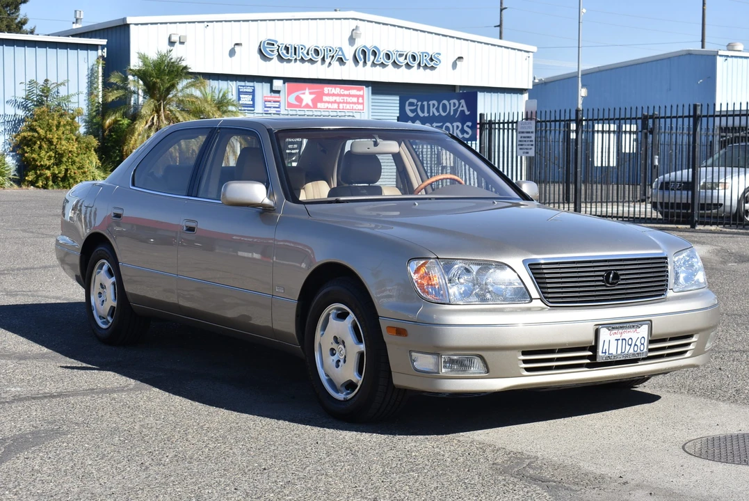 2000 Lexus LS 2nd Gen - Image 8 of 31