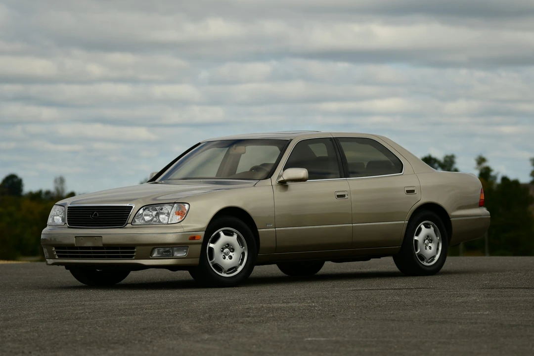 2000 Lexus LS 2nd Gen - Image 5 of 31
