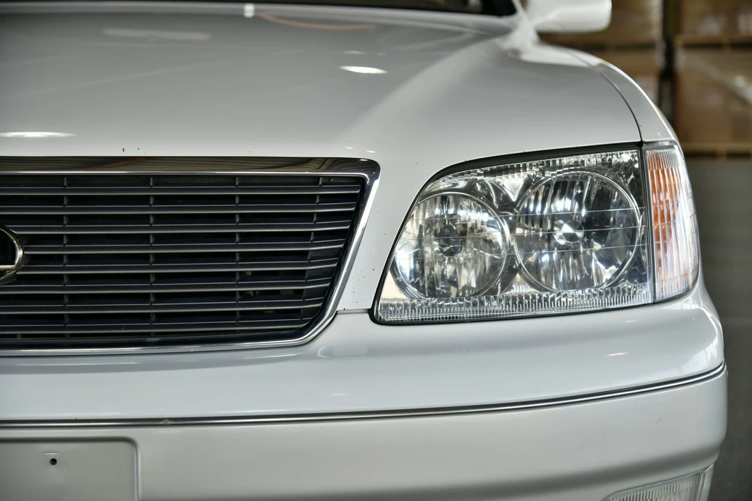 2000 Lexus LS 2nd Gen - Image 31 of 31