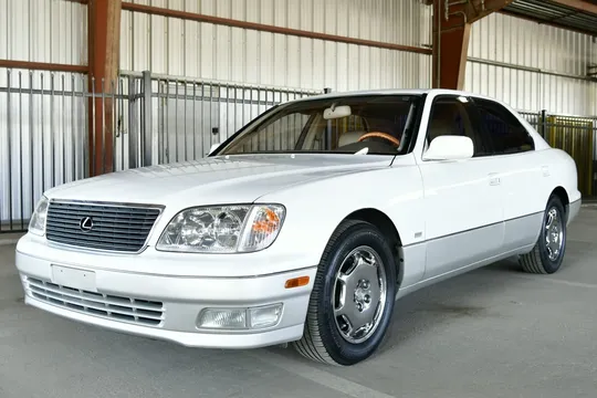 2000 Lexus LS400 Platinum Series