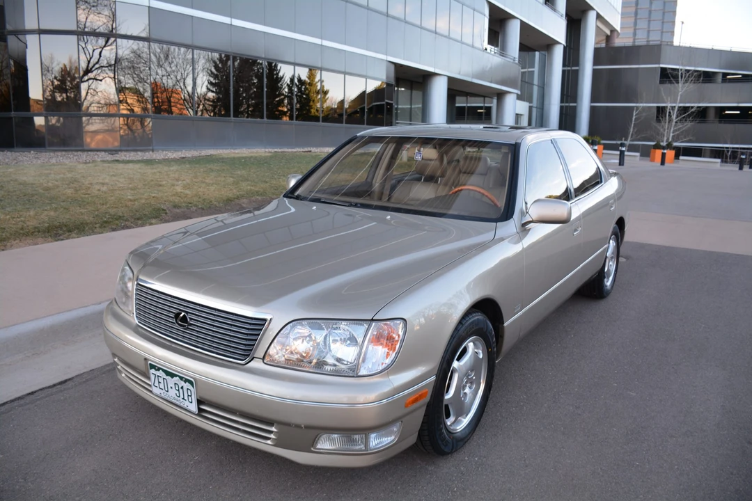 2000 Lexus LS 2nd Gen - Image 9 of 31
