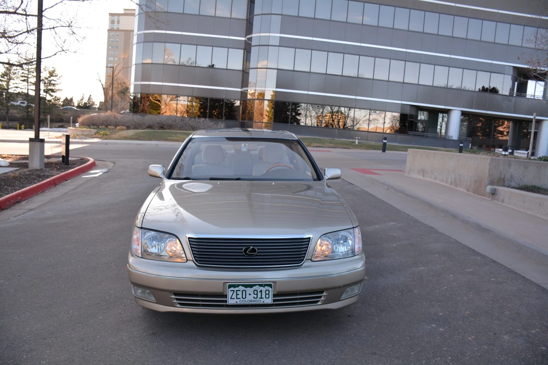 2000 Lexus LS 2nd Gen - Image 7 of 31